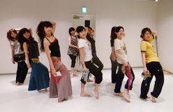 ベリーハワイアンダンス未経験者もすぐに上達