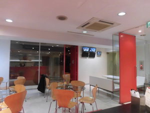 lobby0342.JPG