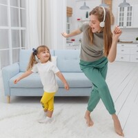ダンスの基本！初めての「ランニングマン」やり方のコツ｜NOAダンスアカデミーKIDS