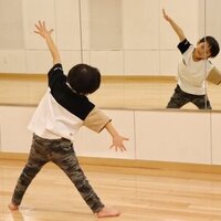 ヒップホップダンスの基本ステップを覚えよう！｜NOAダンスアカデミーKIDS