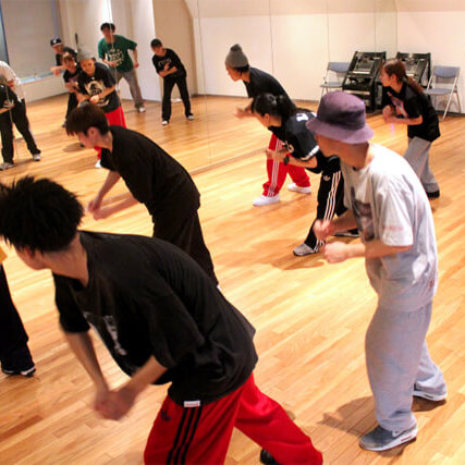 【ダンサー必見！】絶対に手に入れたいヒップホップダンス衣装20選