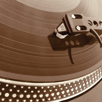 ヒップホップダンスの練習におすすめ！ヒップホップの定番曲｜NOAダンスアカデミー