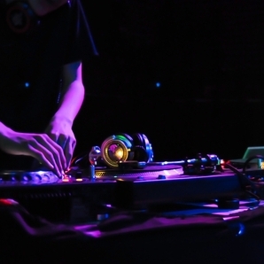 なんとなく知ってる...ブレイクビーツとは｜NOAダンスアカデミー