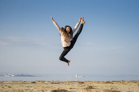 girl-6096180_1280.jpg