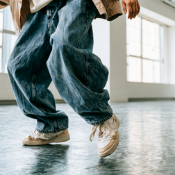チャールストンステップの基本構造｜軽快な動きを生み出す仕組み ｜NOA DANCE ACADEMY