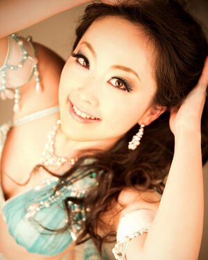 maysoon-cover-thumb-400x500-38950.jpg